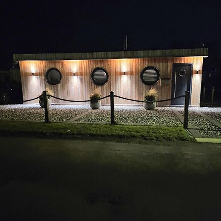 Humberston Boathouse Lodge & Hot Tub - Cleethorpes Beach Cabin Chalet Esterno foto