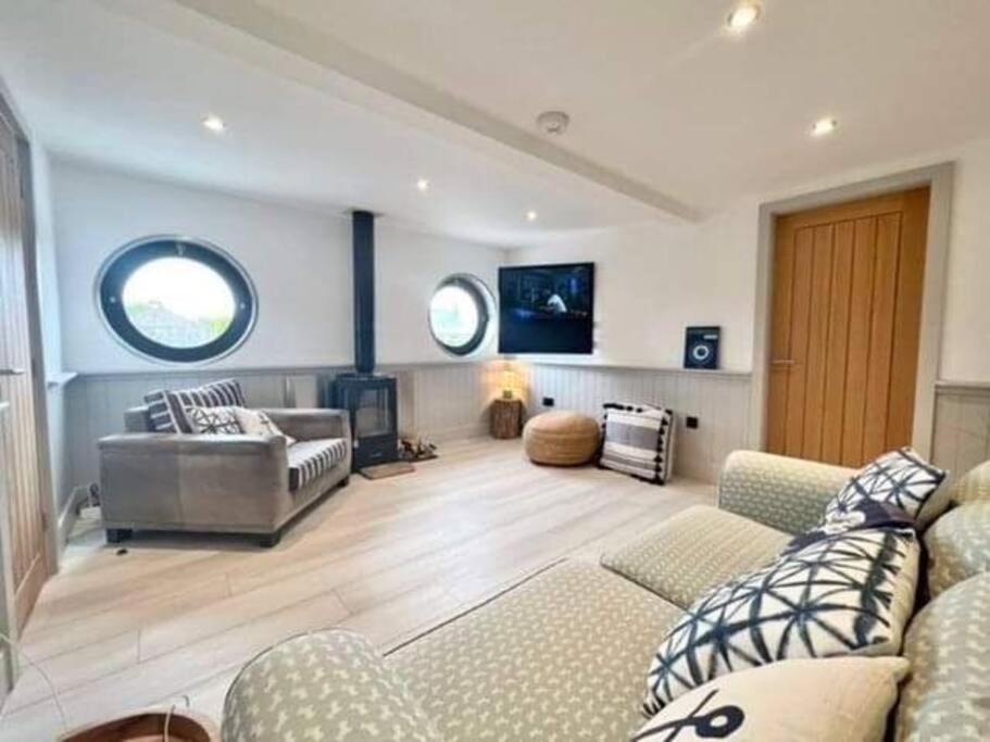 Humberston Boathouse Lodge & Hot Tub - Cleethorpes Beach Cabin Chalet Esterno foto