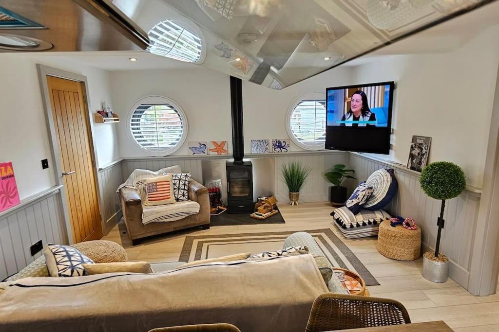 Humberston Boathouse Lodge & Hot Tub - Cleethorpes Beach Cabin Chalet Esterno foto